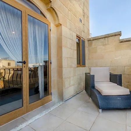 Peaceful Retreat With Pool & Sun Lounger Villa *