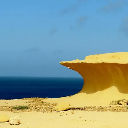 Peaceful Retreat With Pool & Sun Lounger Villa Xagħra